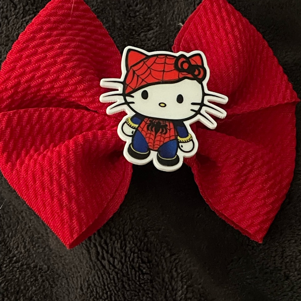 Red Bow with Hello Kitty Spider-Man Pin - Picture 1 of 1